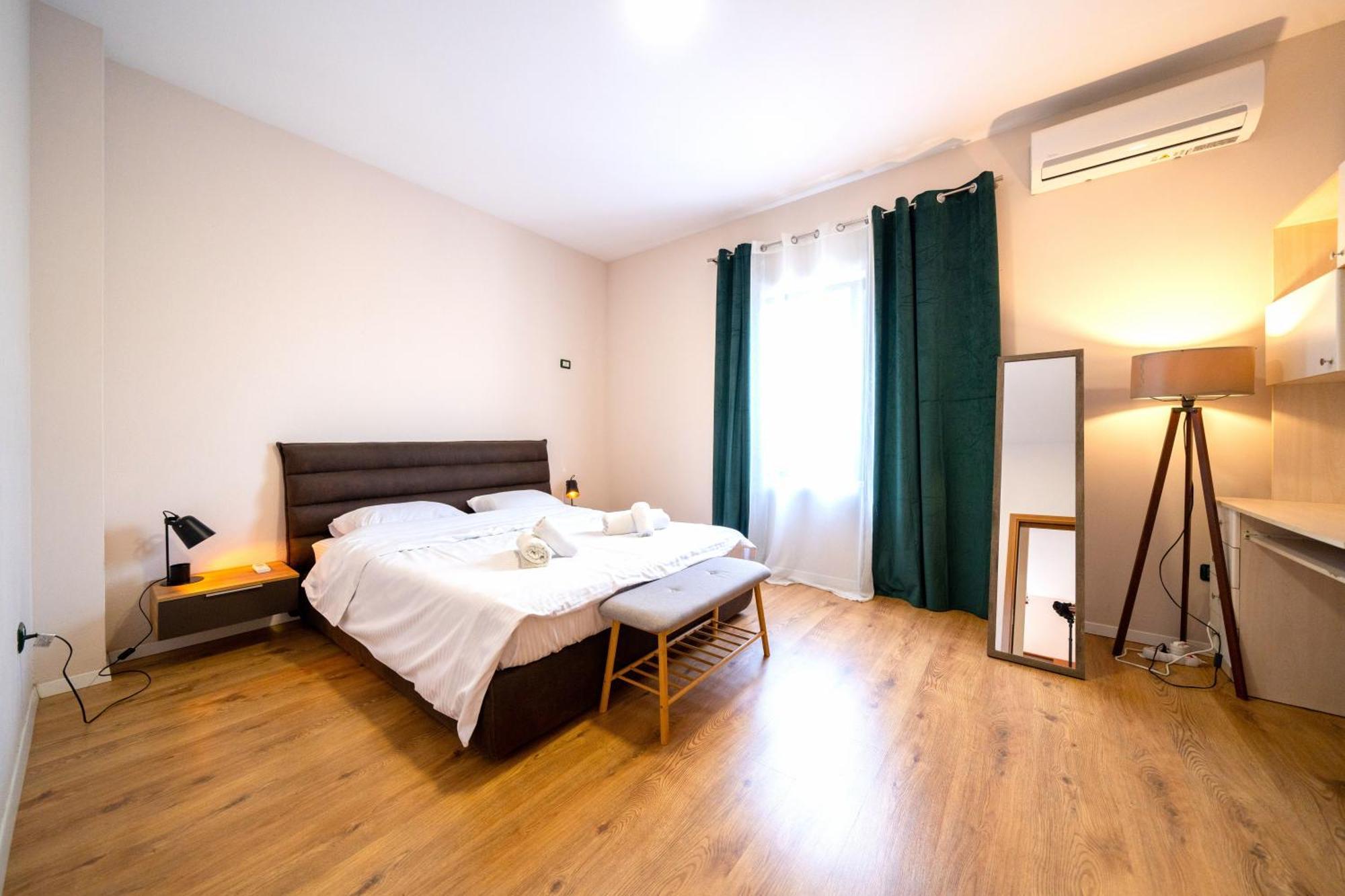 Colorful Comfy Condo Central Tirana Kültér fotó