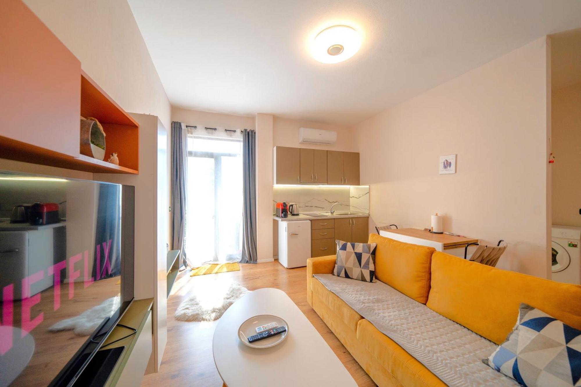 Colorful Comfy Condo Central Tirana Kültér fotó